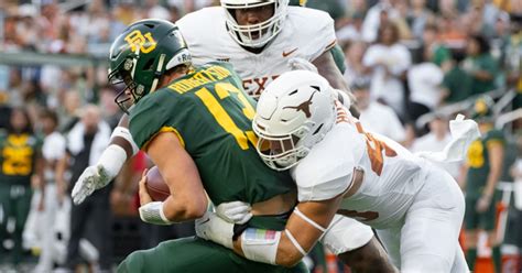 No. 3 Texas blows out Baylor 38-6 in final Big 12 opener before next year's SEC move